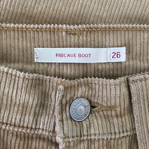Levi’s Ribcage Bootcut Corduroy Pants Yellow Iced Coffee size 26 - Picture 9 of 11
